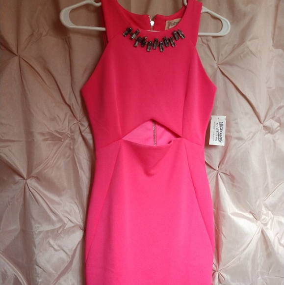 Dress - Picture 1 of 3